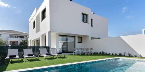 3 Bedroom Townhouse - Santa Úrsula