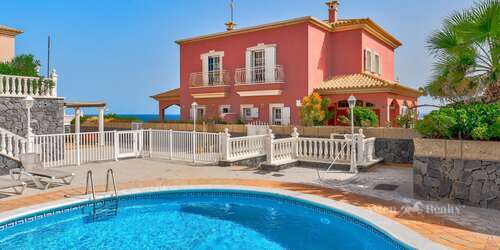 Seafront 3 Bedroom Townhouse - El Médano - Las Dunas