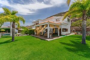 10 Bedroom House - Guaza (1)