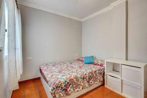 8 Bedroom Building - Alcalá (0)