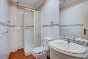 8 Bedroom Building - Alcalá (2)