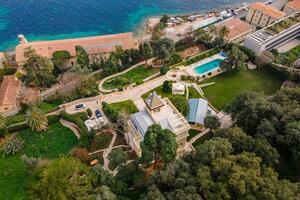 Seafront 7 Bedroom Villa - International (1)