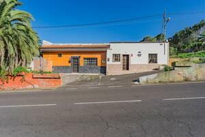 5 Bedroom House - El Tanque (1)