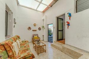 5 Bedroom House - El Tanque (2)