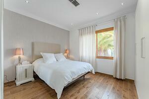 5 Bedroom Villa -  La Caleta (0)