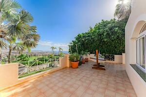 6 Bedroom Villa -  La Caleta (0)