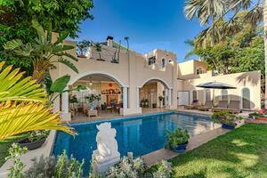 6 Bedroom Villa -  La Caleta (1)