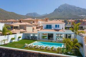 6 Bedroom Villa - Torviscas Alto (2)