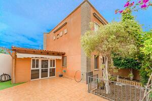 3 Bedroom Townhouse - Torviscas Alto - Altos del Roque (0)