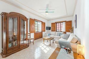 5 Bedroom Building - Playa San Juan (2)