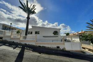 4 Bedroom House - Chayofa (0)