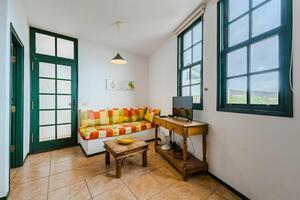 9 Bedroom Hotel - San Miguel (0)