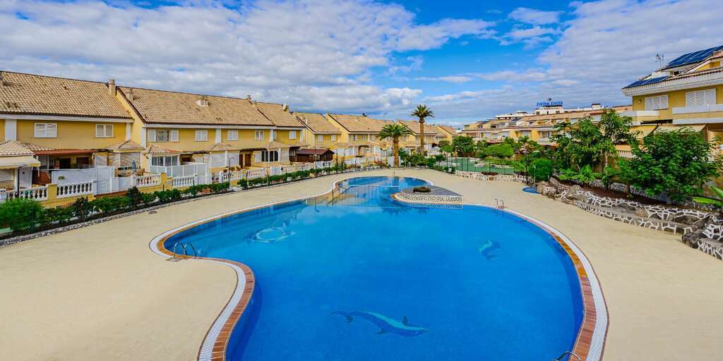 3 Bedroom Townhouse - Playa de Las Américas - El Camisón