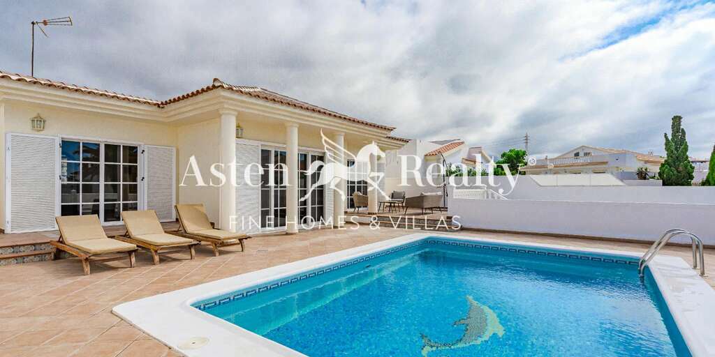 3 Bedroom Villa - Callao Salvaje