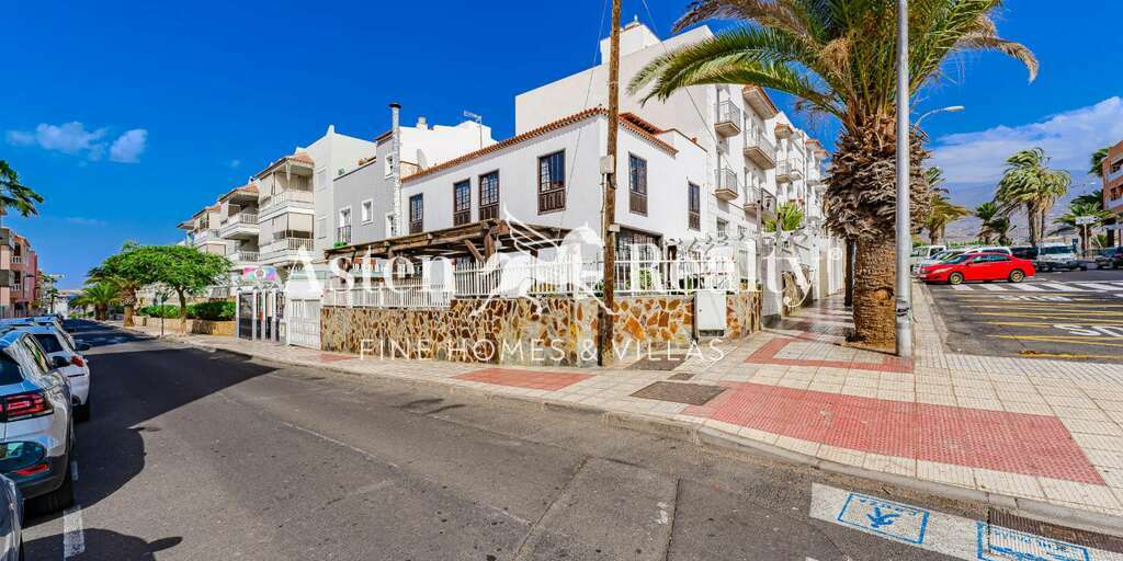 5 Bedroom Building - Playa San Juan