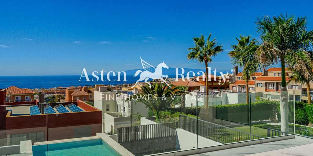 5 Bedroom Villa - Torviscas Alto